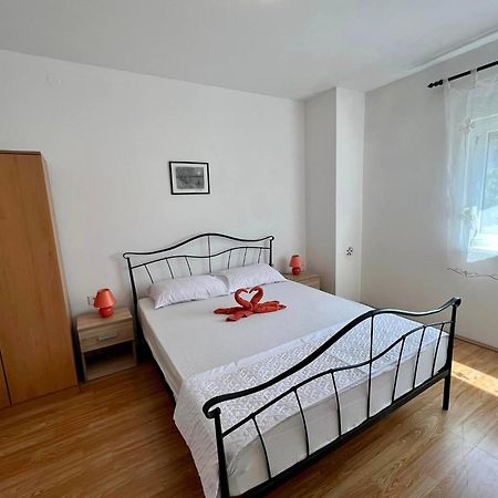 Apartments Monika Bibinje Eksteriør billede