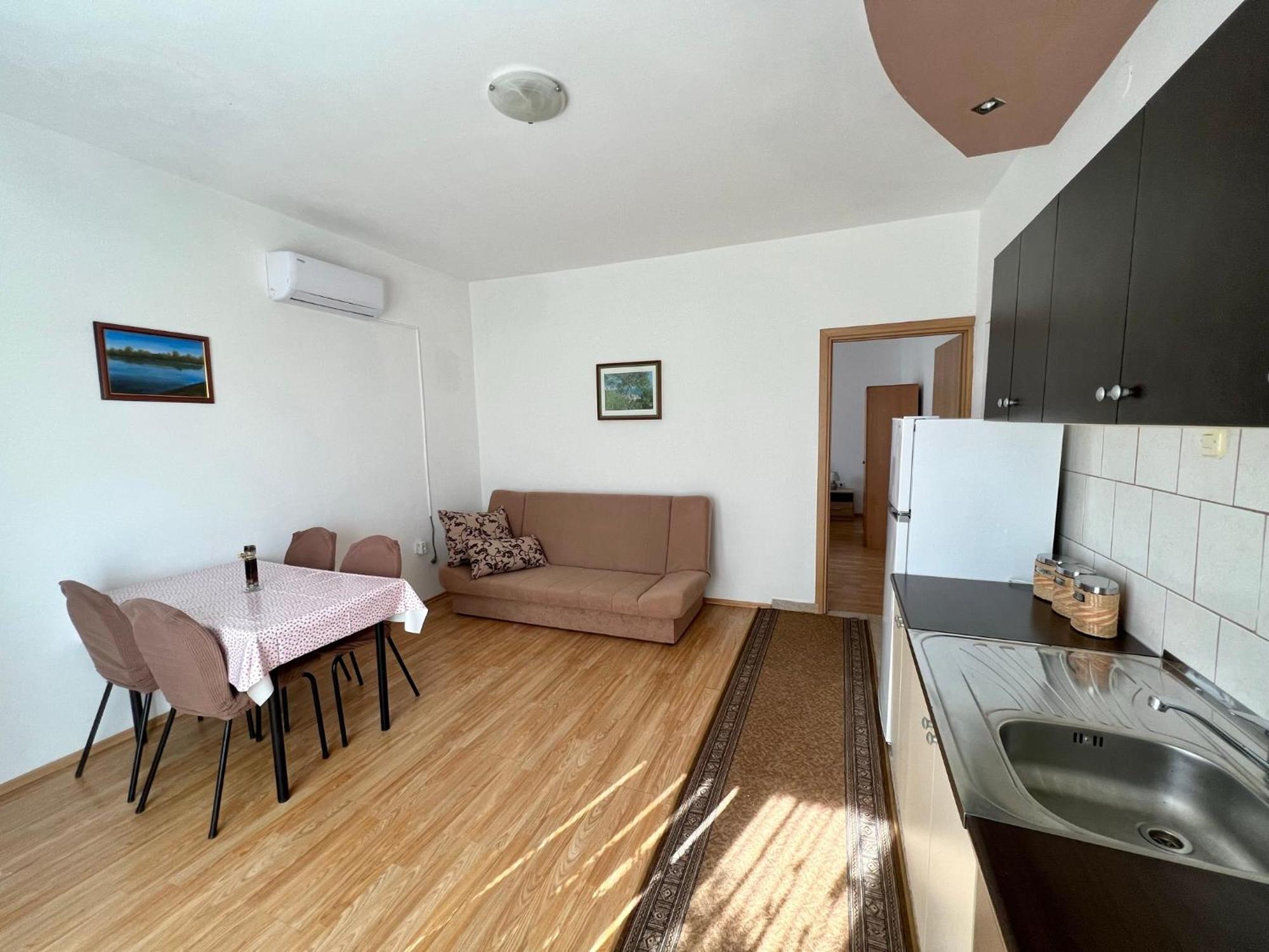 Apartments Monika Bibinje Eksteriør billede